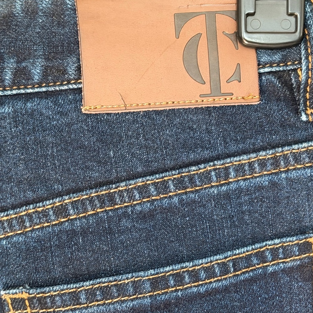 Women's Torrid Curve Rebecka High Rise Straight Leg Jeans - Dark Blue Size 27 - Picture 10 of 16
